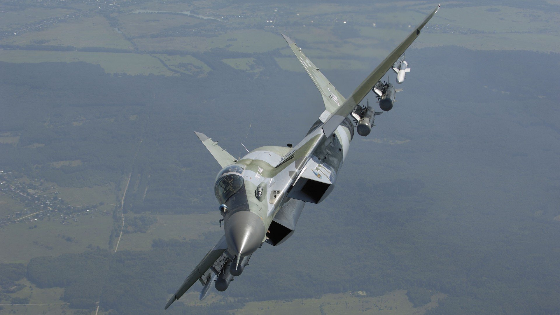 双重风暴，哈兰德的技术节奏与加拿大的战术洪流如何击溃曼联