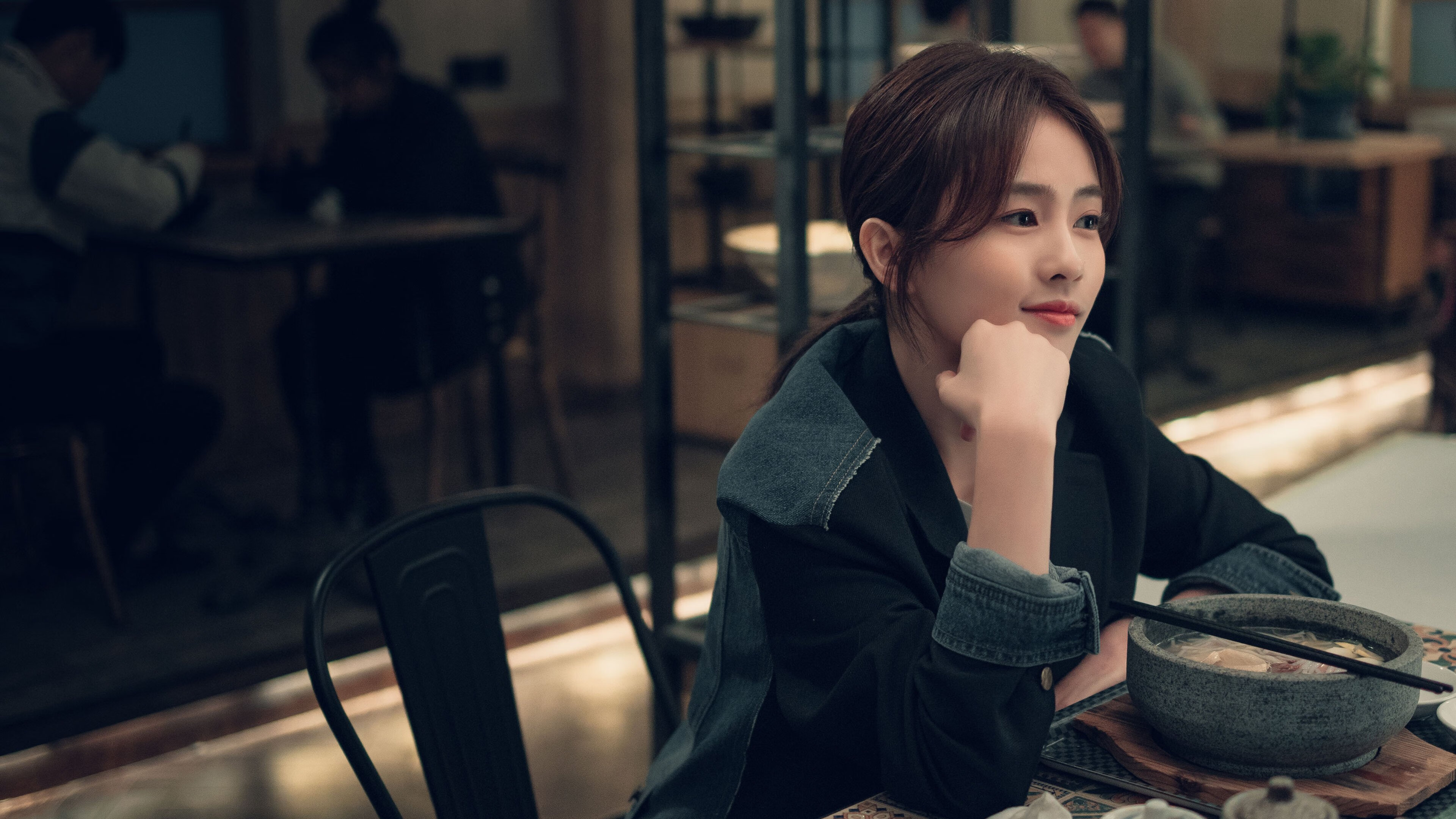 场上主宰，字母哥一己之力终结悬念，独行侠对阵马刺的宿命对决