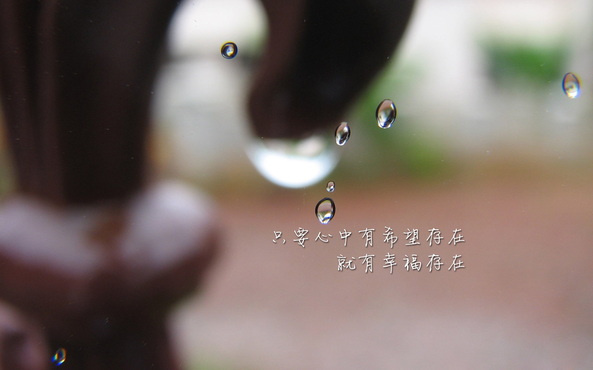 平行时空对轰之夜，当安菲尔德震响非洲鼓，迈阿密因乌拉圭心跳窒息